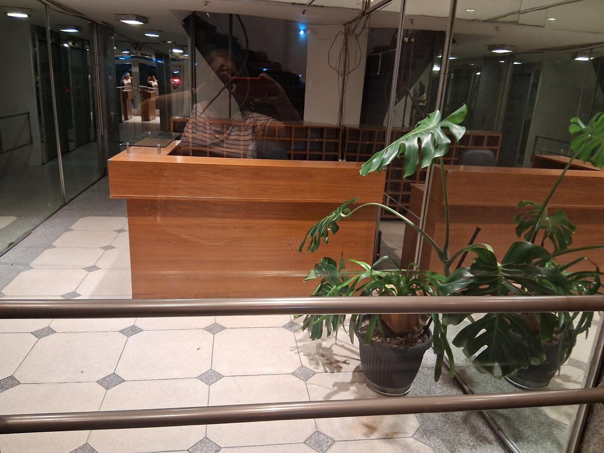 4 Ventanales Sobre La Avenida Corrientes Apartment - Buenos Aires — Fotos 2